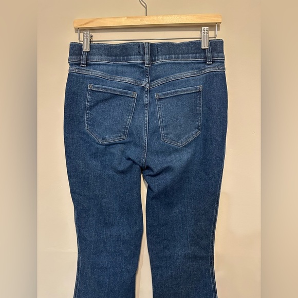 SPANXshape EveryWear Flare Jeans Size M - Picture 7 of 16